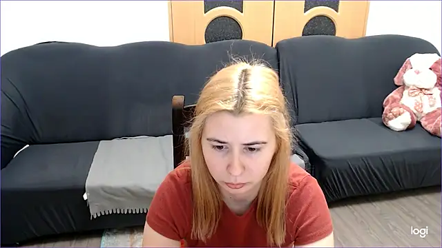 Snapshot of VioletaFlower7 chatting on February 15, 2025, 9:26 pm VioletaFlower7 online show from February 15, 2025, 9:26 pm