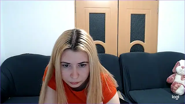 Snapshot of VioletaFlower7 chatting on March 13, 2025, 8:59 am VioletaFlower7 online show from March 13, 2025, 8:59 am