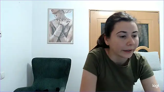 VioletaFlower7 online show from December 4, 2025, 10:13 am