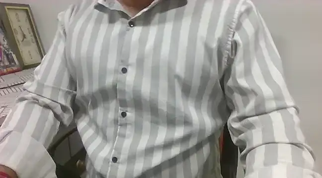 Snapshot of indianbull3684 chatting on January 7, 2025, 2:30 pm indianbull3684 online show from January 7, 2025, 2:30 pm