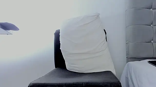 Snapshot of Ladysexy_hot19 chatting on January 31, 2025, 8:43 am Ladysexy hot19 online show from January 31, 2025, 8:43 am