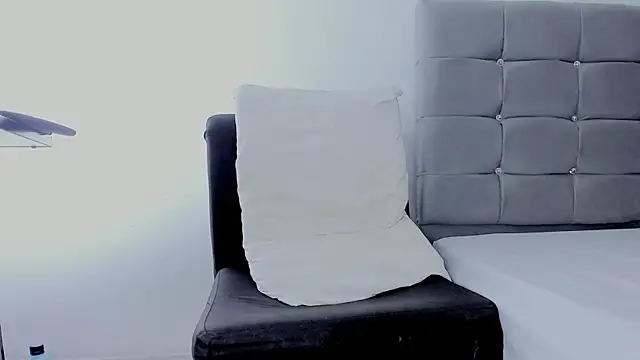 Snapshot of Ladysexy_hot19 chatting on February 7, 2025, 3:12 am Ladysexy hot19 online show from February 7, 2025, 3:12 am