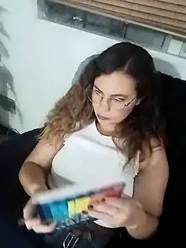 gigi stephans online show from April 8, 2026, 2:55 am