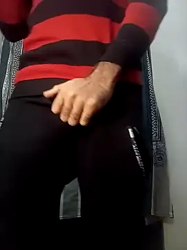 Snapshot of Syco_amanyg chatting on December 24, 2024, 6:17 pm Syco amanyg online show from December 24, 2024, 6:17 pm