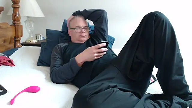 Snapshot of JaySloan chatting on January 6, 2025, 1:52 pm JaySloan online show from January 6, 2025, 1:52 pm