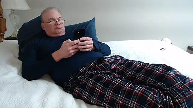 Snapshot of JaySloan chatting on February 24, 2025, 7:41 pm JaySloan online show from February 24, 2025, 7:41 pm