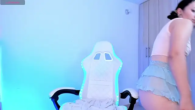 liaqueen610 online show from February 4, 2025, 9:41 pm