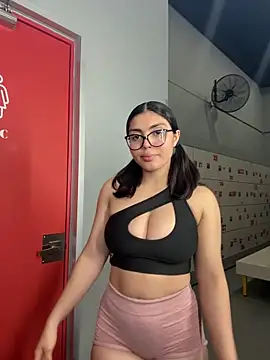 zui lu online show from March 7, 2025, 5:18 am