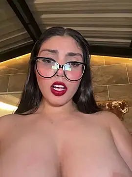 zui lu online show from March 23, 2025, 7:42 am