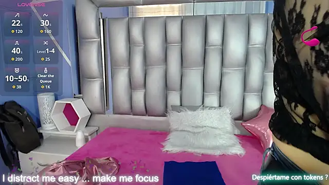 sophia ny online show from October 7, 2025, 1:52 pm