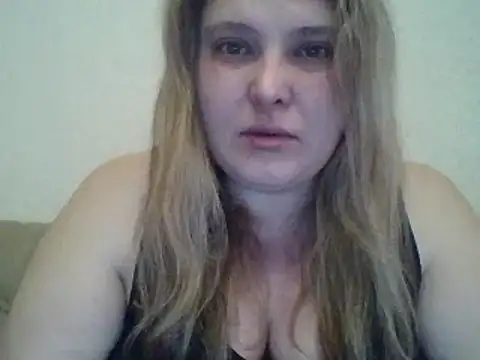 ParisMimi online show from February 5, 2026, 7:24 am