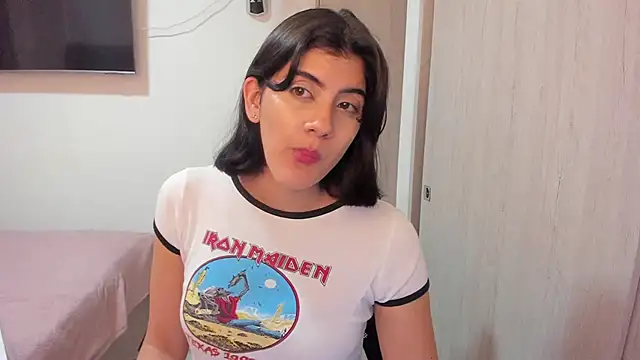 misstoya online show from January 14, 2026, 2:50 am