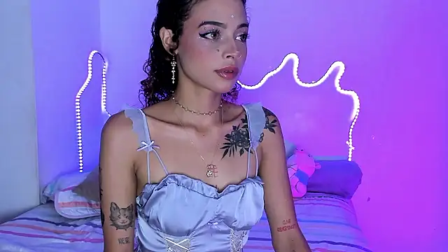 Snapshot of Kalahna chatting on January 9, 2026, 4:04 am Kalahna online show from January 9, 2026, 4:04 am