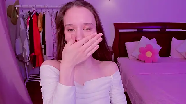 Snapshot of StaceySunny chatting on February 8, 2026, 5:16 pm StaceySunny online show from February 8, 2026, 5:16 pm