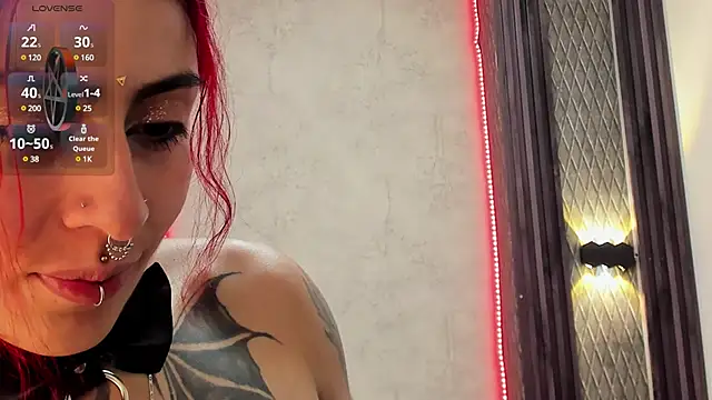 selene red  online show from March 19, 2025, 7:38 pm