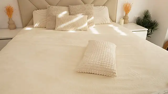 funny to see you here online show from November 26, 2025, 11:22 am