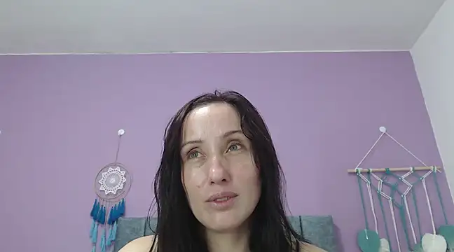 IberianMoonMK online show from March 17, 2025, 5:49 pm