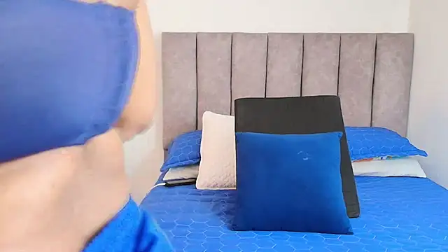 Snapshot of karina_lewis_ chatting on January 29, 2025, 3:12 am karina lewis online show from January 29, 2025, 3:12 am