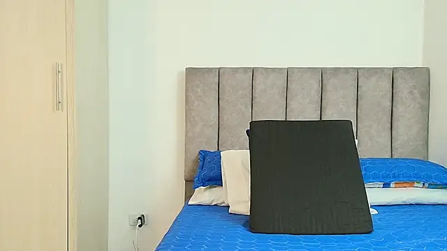 Snapshot of karina_lewis_ chatting on March 22, 2025, 3:30 am karina lewis online show from March 22, 2025, 3:30 am