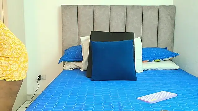 Snapshot of karina_lewis_ chatting on September 9, 2025, 4:01 am karina lewis online show from September 9, 2025, 4:01 am