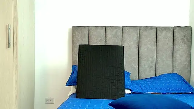 Snapshot of karina_lewis_ chatting on October 17, 2025, 3:53 am karina lewis online show from October 17, 2025, 3:53 am