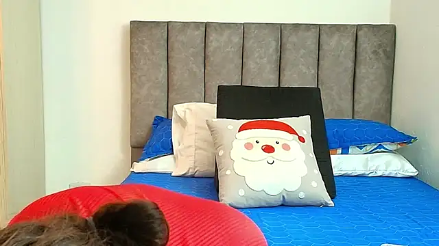 Snapshot of karina_lewis_ chatting on December 16, 2025, 4:06 am karina lewis online show from December 16, 2025, 4:06 am