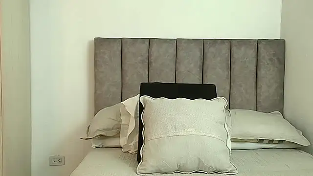 Snapshot of karina_lewis_ chatting on January 10, 2026, 3:30 am karina lewis online show from January 10, 2026, 3:30 am