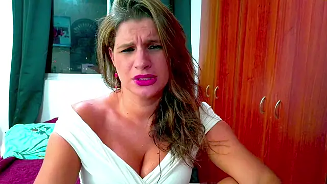 dalila sexxx online show from February 1, 2025, 3:41 am