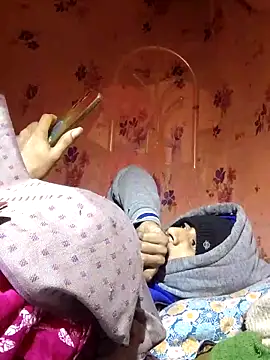 Snapshot of DARK_WINE_ chatting on November 26, 2025, 12:11 am DARK WINE online show from November 26, 2025, 12:11 am