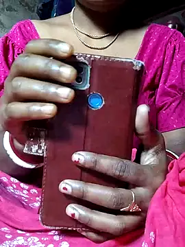 Snapshot of DARK_WINE_ chatting on December 15, 2025, 7:34 am DARK WINE online show from December 15, 2025, 7:34 am