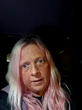 chubby british blonde uk online show from February 27, 2026, 6:30 pm