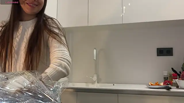 Mika Miller online show from December 21, 2024, 3:47 am