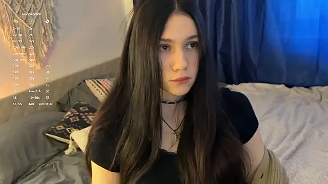 jennetdoll online show from December 5, 2024, 10:55 am