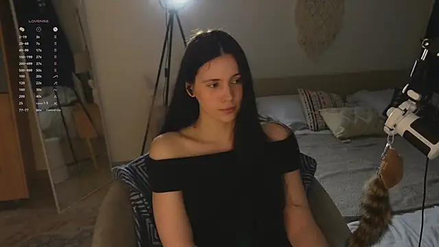 jennetdoll online show from April 2, 2026, 6:38 pm