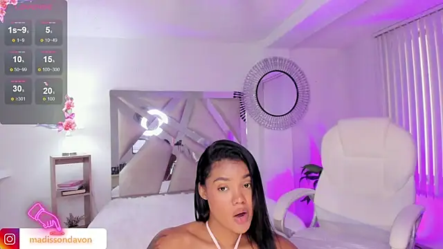 madisson davon online show from January 3, 2025, 4:59 pm