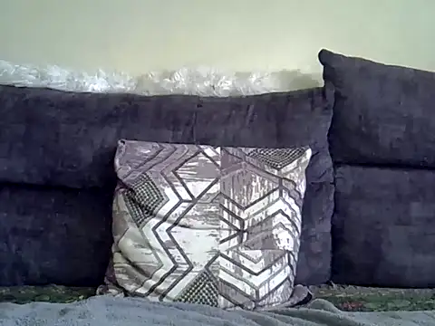 Snapshot of Delicious-D chatting on April 12, 2026, 7:24 am Delicious-D online show from April 12, 2026, 7:24 am