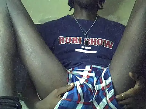 Snapshot of Delicious-D chatting on April 16, 2026, 9:39 pm Delicious-D online show from April 16, 2026, 9:39 pm