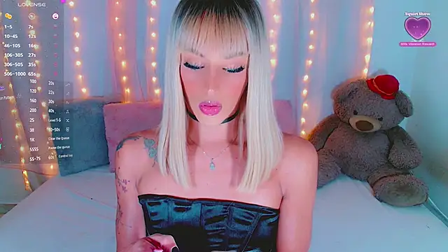 AlanaBekeer online show from October 24, 2025, 11:12 pm