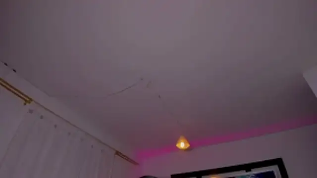 Scarlett 811 online show from November 13, 2025, 7:57 pm