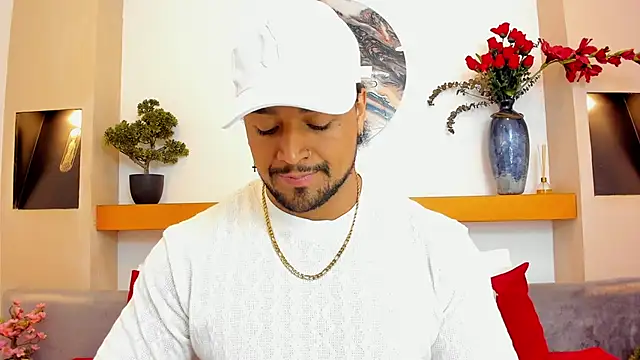 Snapshot of MikeEstevess chatting on December 5, 2024, 10:56 pm MikeEstevess online show from December 5, 2024, 10:56 pm