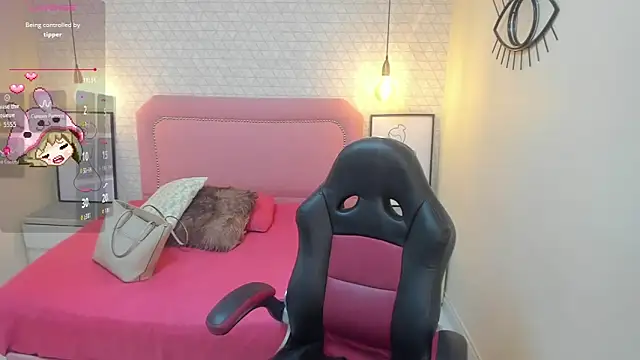 Kittytimberlake online show from October 22, 2025, 12:05 pm