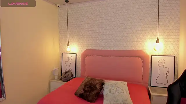 Kittytimberlake online show from November 4, 2025, 12:04 pm