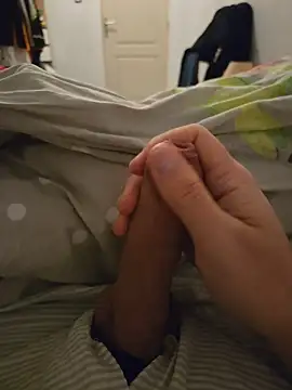 ruffuuss online show from March 20, 2026, 6:07 am