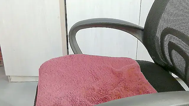 Snapshot of Destiny_Desire chatting on March 3, 2026, 6:14 pm Destiny Desire online show from March 3, 2026, 6:14 pm