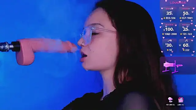 bitchpeace  online show from November 8, 2025, 4:18 pm