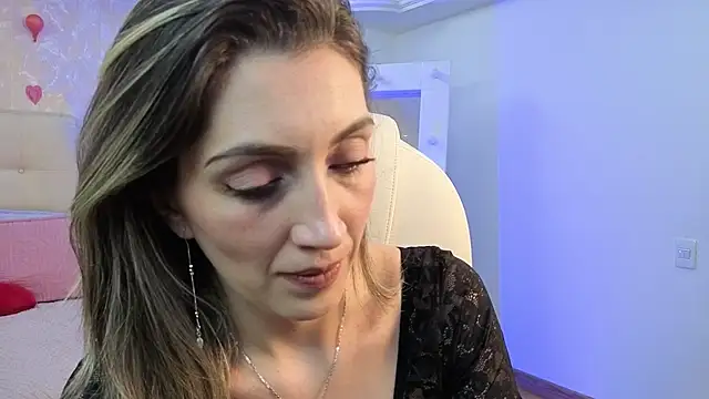 anny sweet72 online show from March 3, 2026, 11:49 am