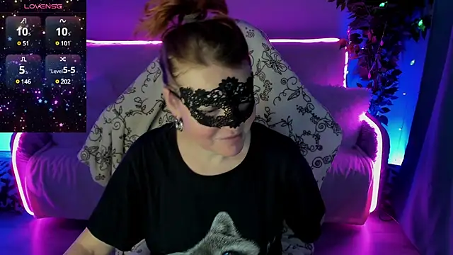 Sexy-Housewife online show from December 25, 2024, 6:41 pm