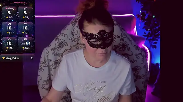 Sexy-Housewife online show from January 11, 2025, 4:14 pm