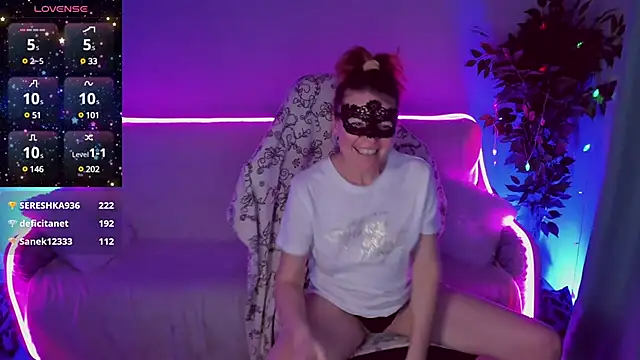 Sexy-Housewife online show from January 11, 2025, 7:16 pm