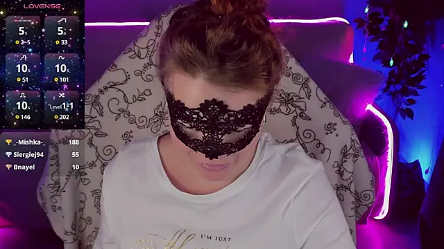 Sexy-Housewife online show from January 16, 2025, 5:01 pm